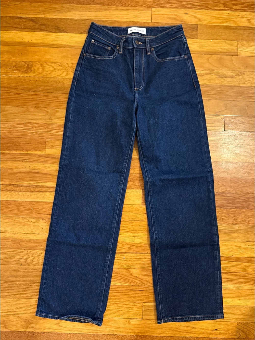 Aritzia Denim Forum Dark Blue Women’s Straight-Leg Jeans size 28